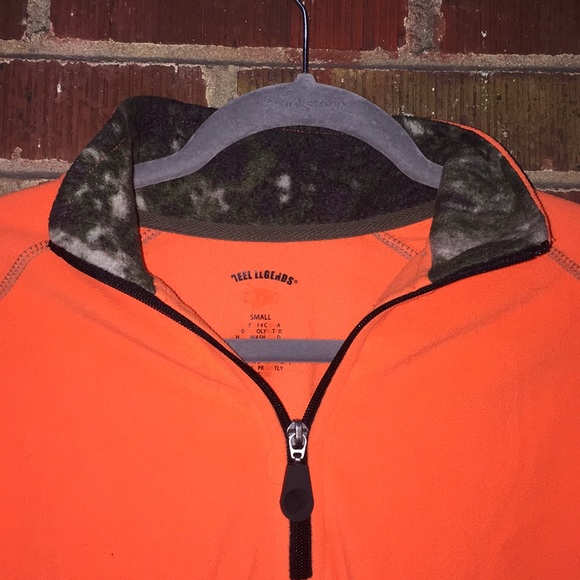 Fleece Quarter-zip - Picture 2 of 4